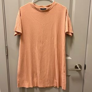 Mini dress pleated